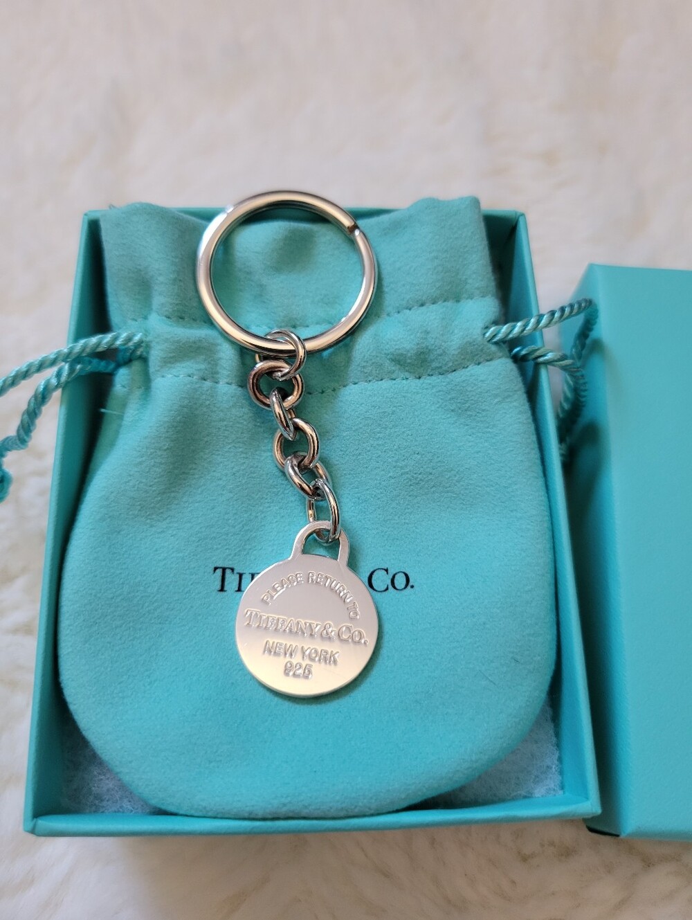 Tiffany & Co. Silver Round Tag Key Ring with Signature Blue Pouch